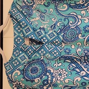 St. John silky-smooth blouse. Size Large.